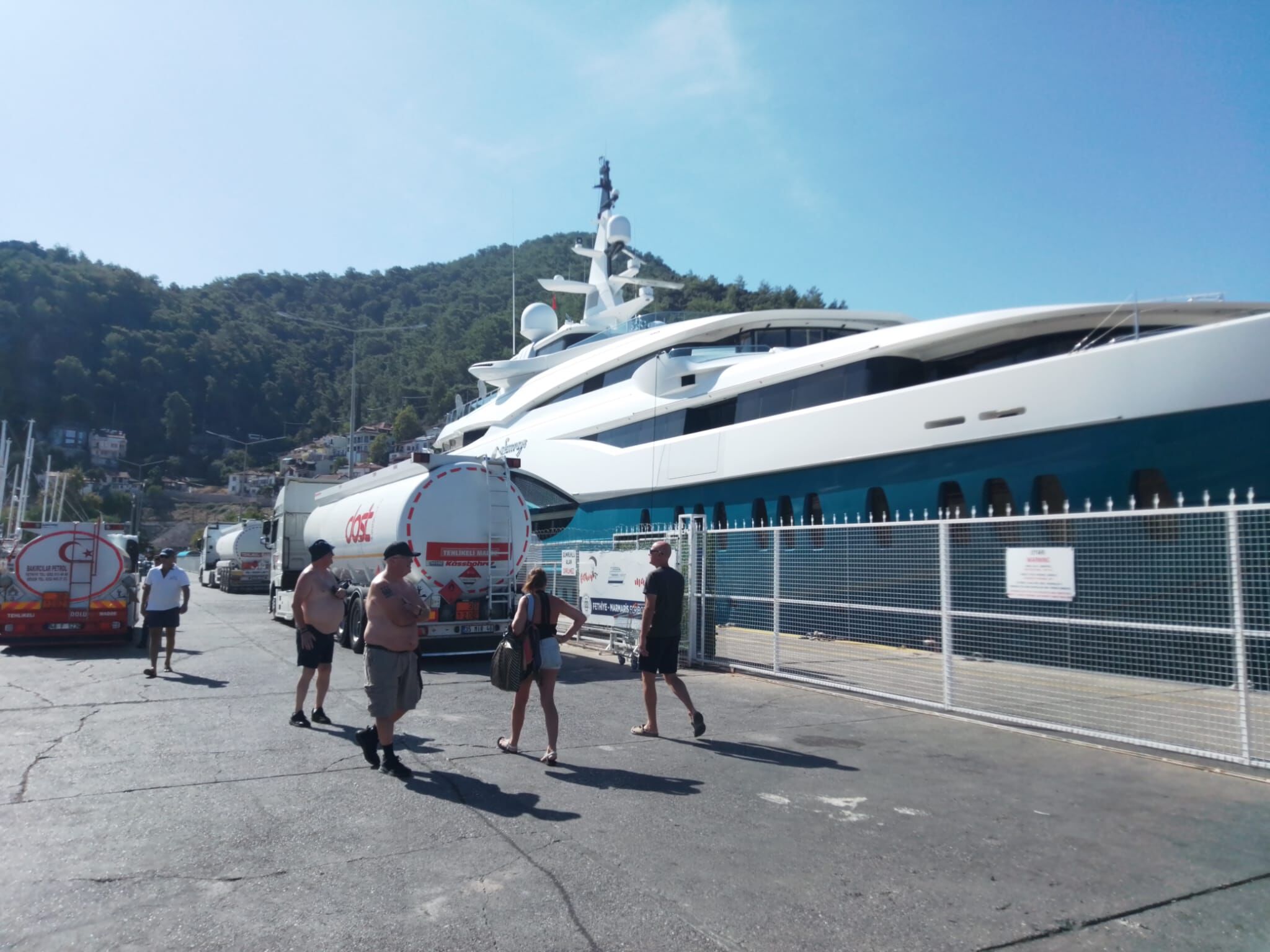 Hintli Milyarderin Mega Yatı, Fethiye’de 260 Ton Yakıt Aldı