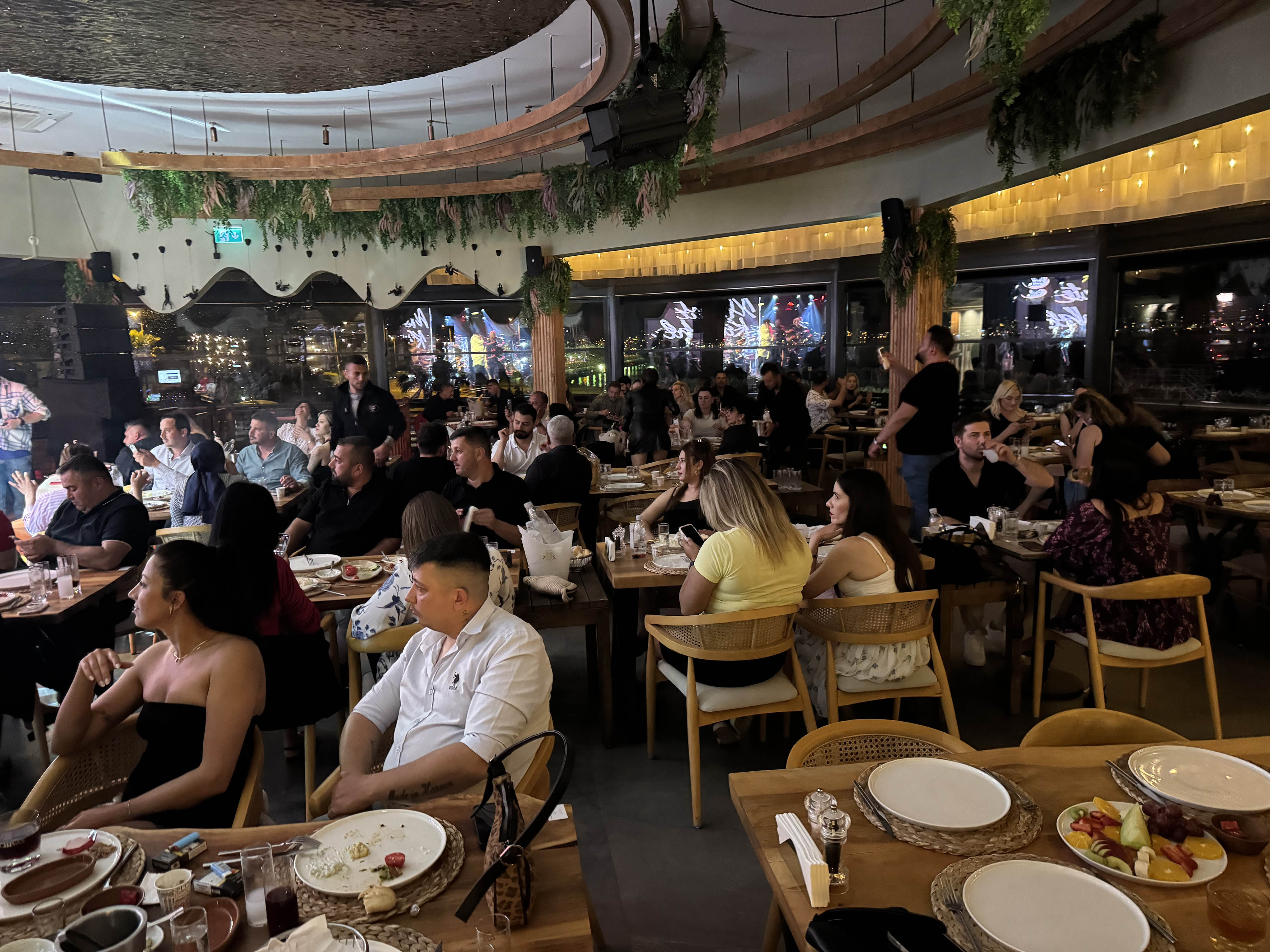 Mesut Külahlı’dan Hayal Kahvesi'nde Unutulmaz Bir Gece