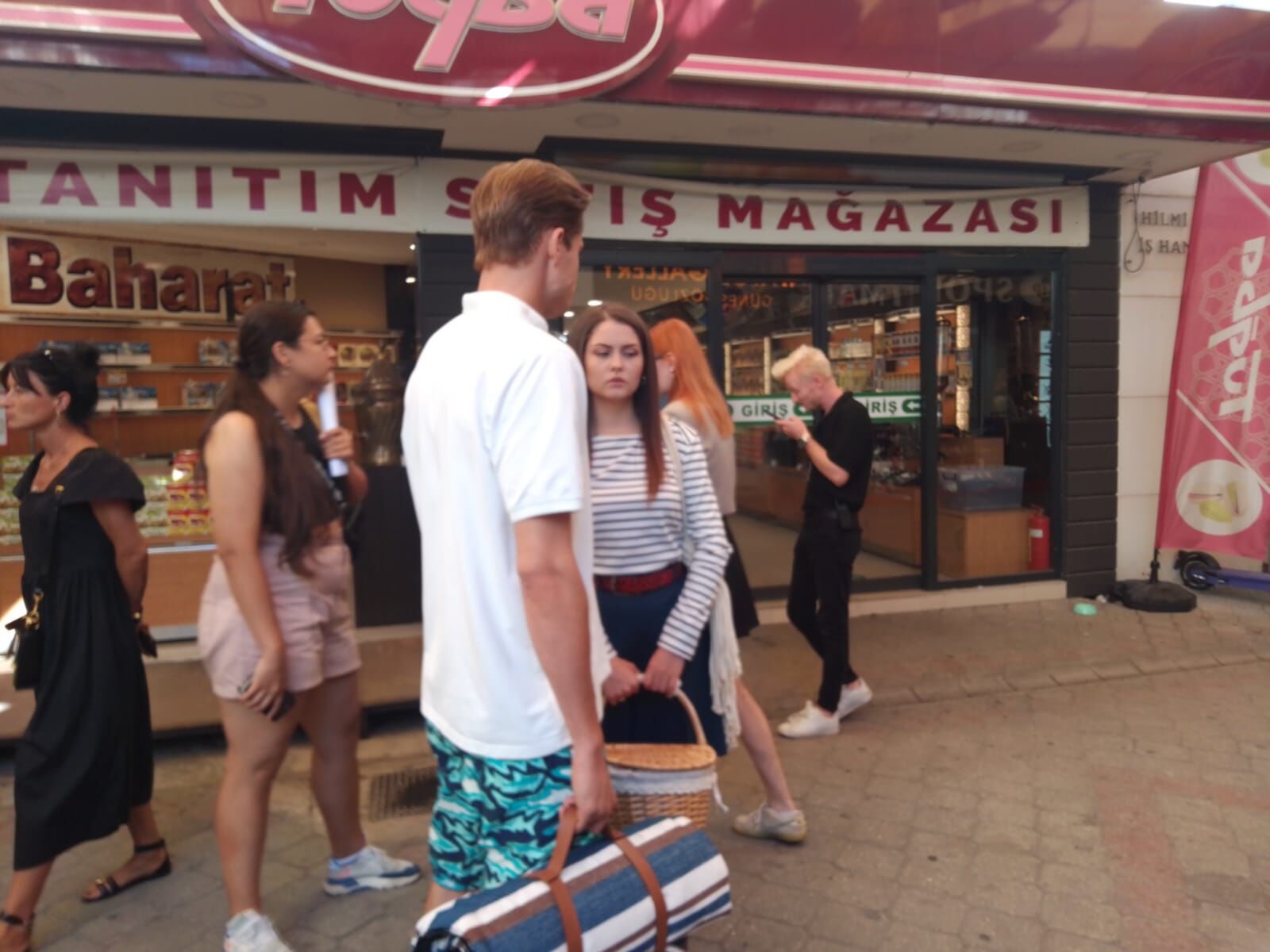 ‘İkiz Kız Kardeşler’in Acı Hikayesi Fethiye’de Çekiliyor