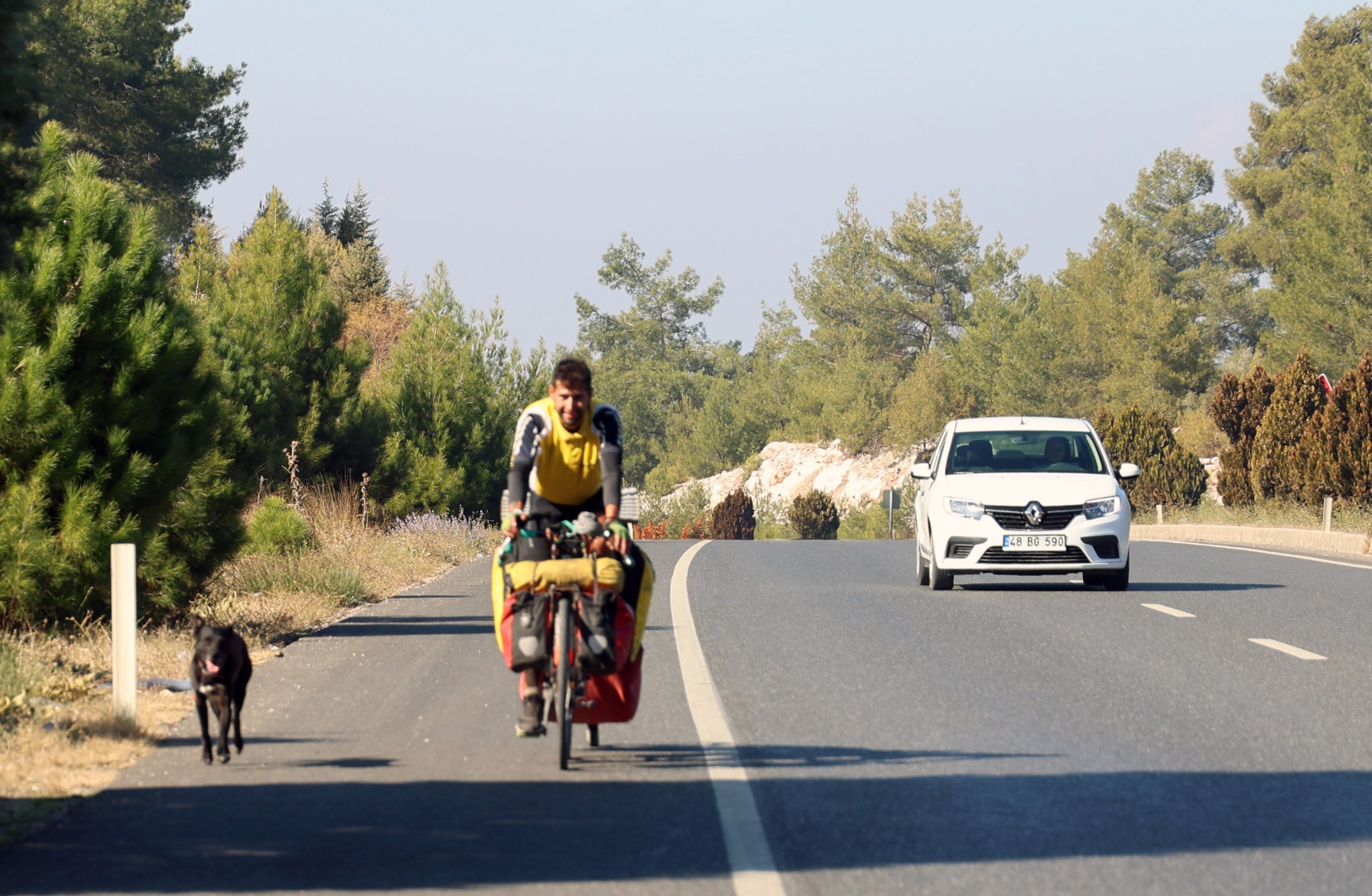 İklim Değişikliğine Dikkat Çekmek İçin Bisikletle Dünya Turuna Çıktılar