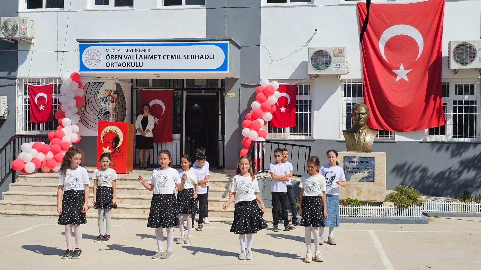 İlköğretim Haftası Seydikemer’de Coşkuyla Kutlandı