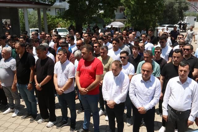 Saklıkent’te Başına Taş Düşen 3 Yaşındaki Yamaç, Son Yolculuğuna Uğurlandı