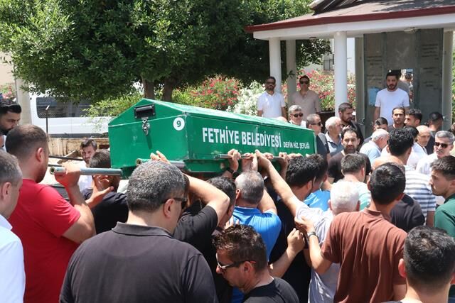 Saklıkent’te Başına Taş Düşen 3 Yaşındaki Yamaç, Son Yolculuğuna Uğurlandı
