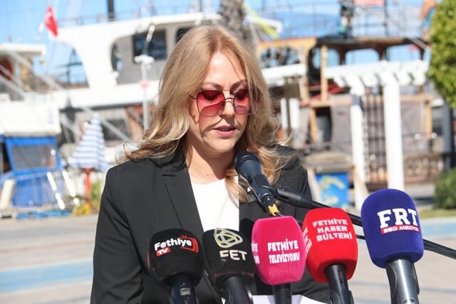 Fethiye’de Kadınlar, Gününü Oynayarak Kutladı