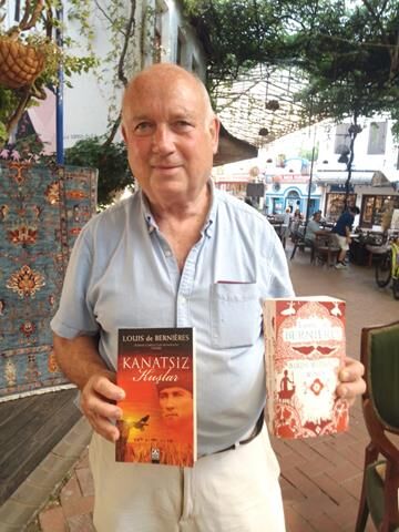 İngiliz Yazar, Fethiye’de İmza Günü Düzenledi