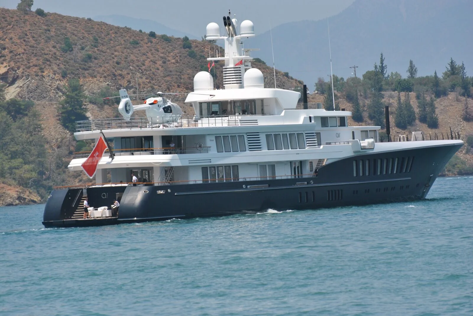 İtalyan Milyarderin Helikopterli Lüks Yatı Air Fethiye’de
