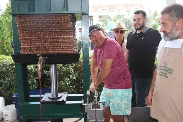 Jiva Beach Resort’te Zeytin Festivali Düzenlendi