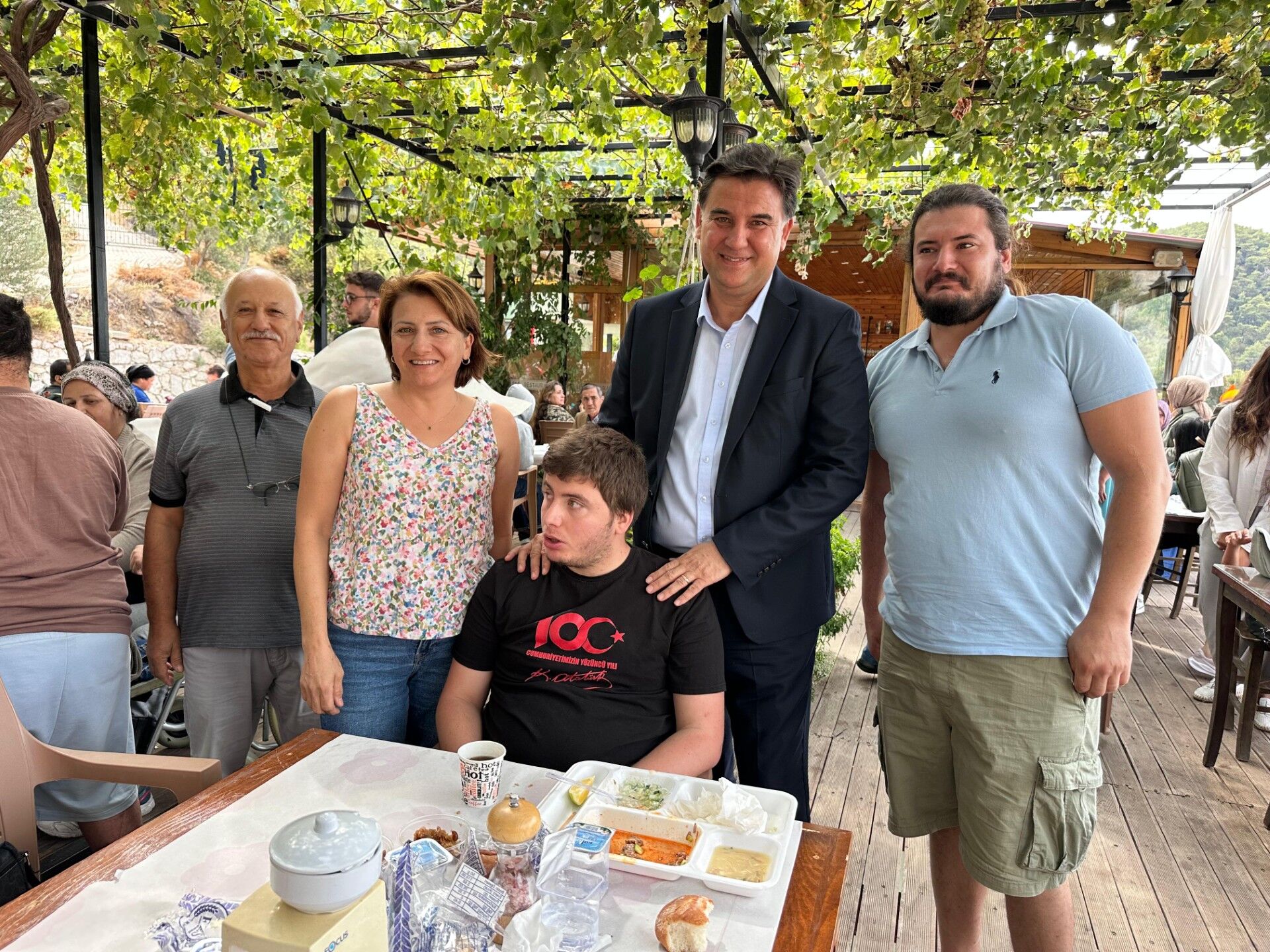 Başkan Karaca, Fethiye Zihinsel Engelliler Derneği’nin Kahvaltısına Katıldı