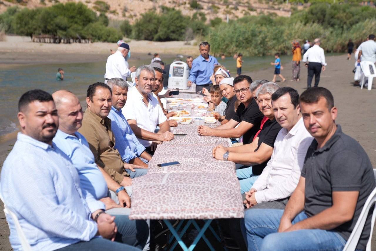 Seydikemer'de Şükür Yemeği Geleneği Yaşatılıyor