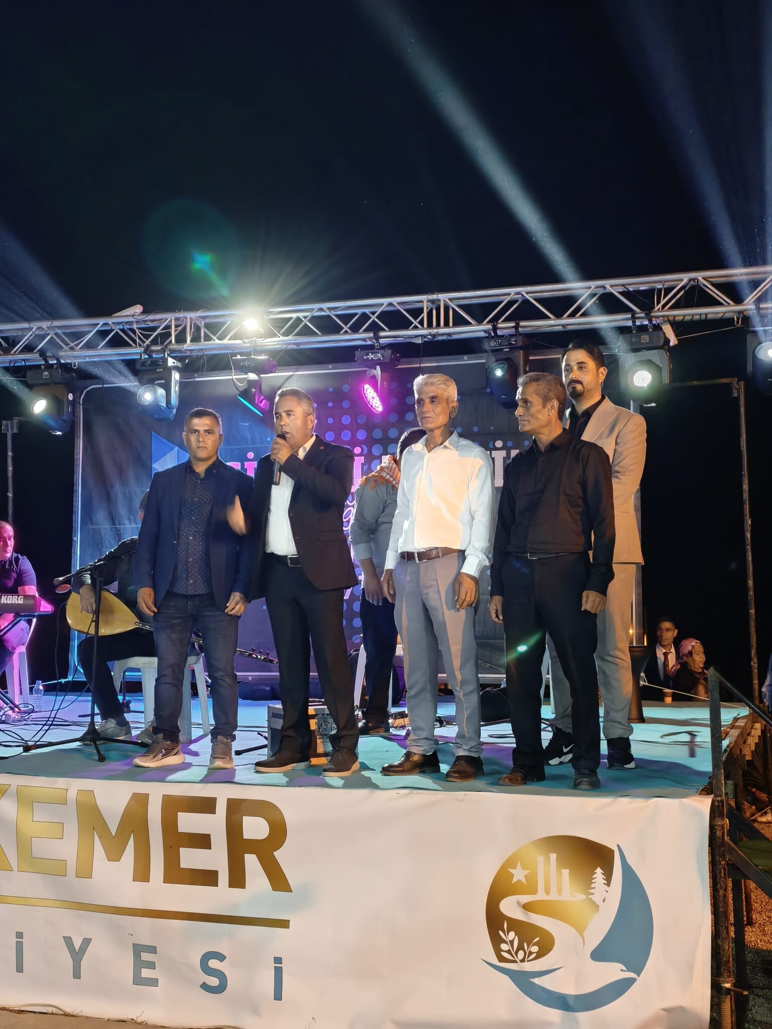Kayadibi’nde Delbek Ve Türkülerle Anneler Günü Kutlaması