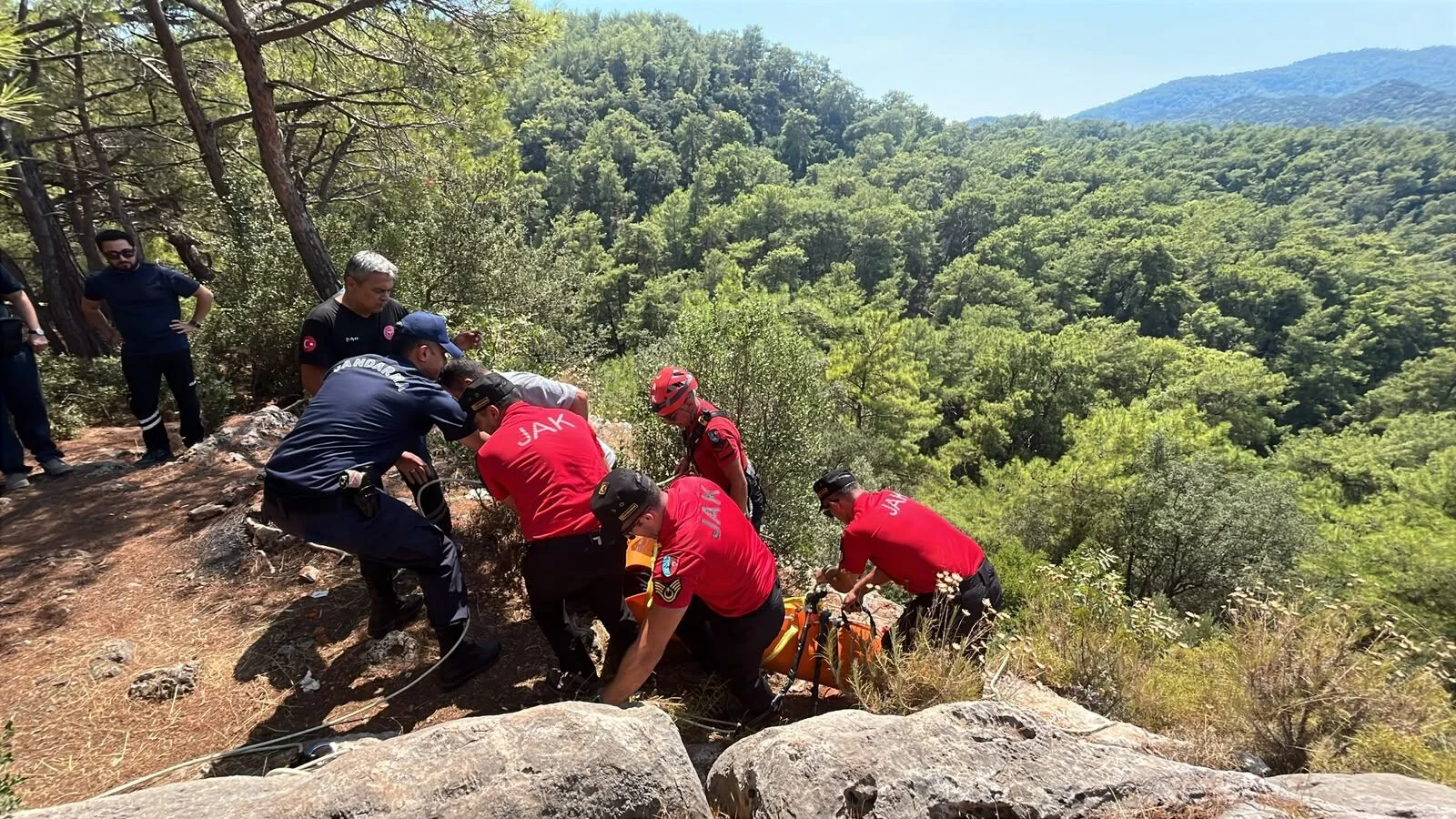 Kayaköy’de Yüksekten Düşen Faruk Aldemin Hayatını Kaybetti
