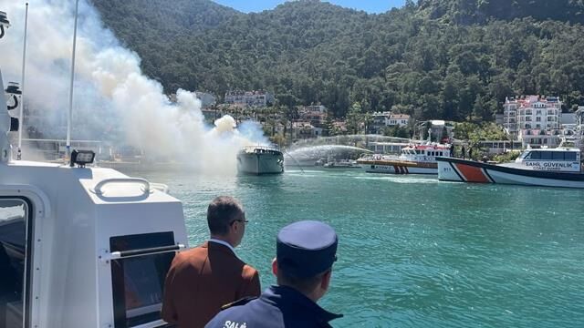Kaymakam Ertaş ve Başkan Karaca Yangın Söndürme Çalışmalarını Takip Etti