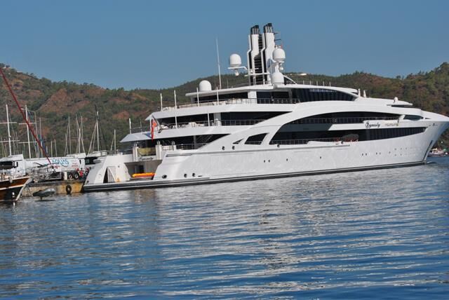 Kazak İşadamının Mega Yatı Fethiye’de