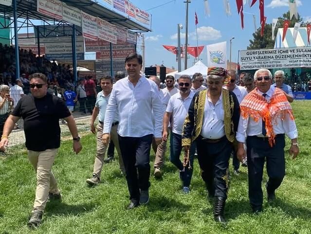 Orhan Okulu, Altın Sipsi'nin Sahibi Oldu
