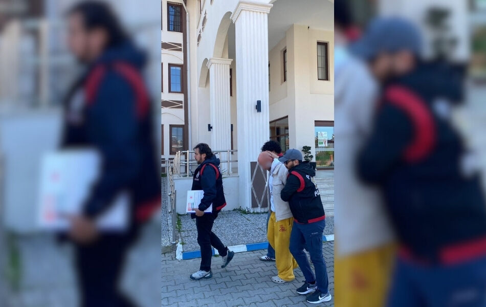 Alman Uyruklu Şahsın Evinden Cephanelik Çıktı