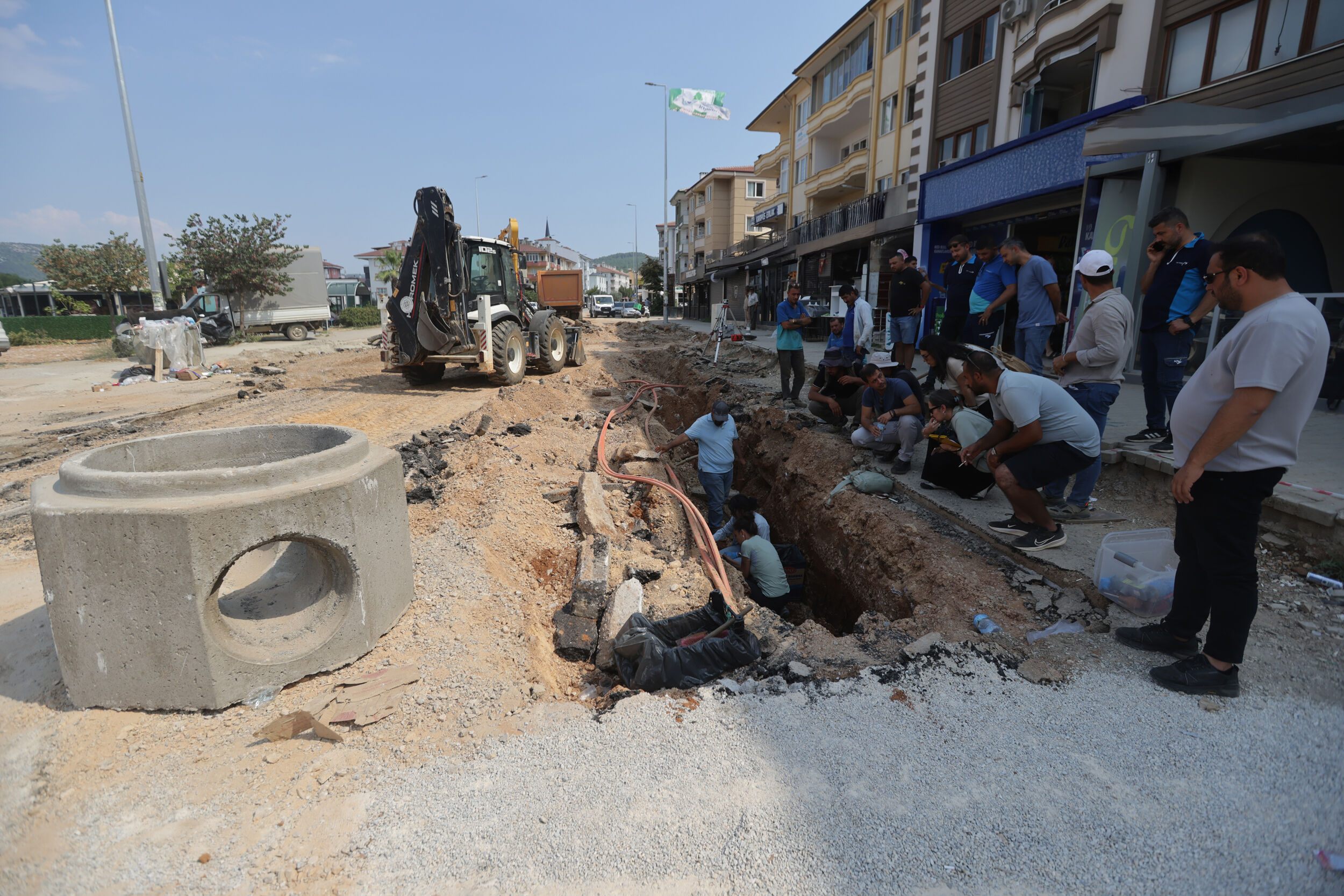 Kötekli’de Yol Kazısında Mezar Buluntuları Ortaya Çıktı