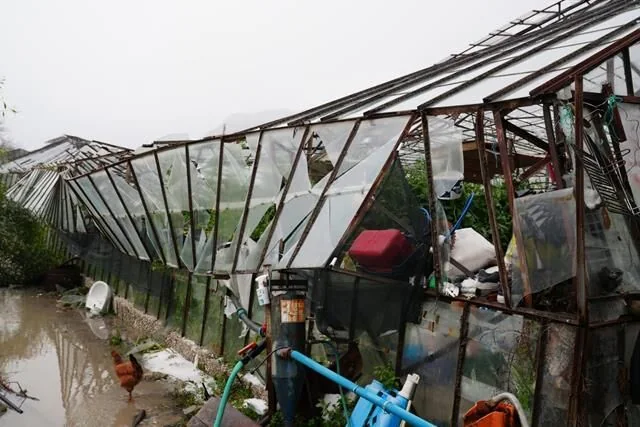 Kumluova’da Hortum, Fırtına Ve Dolu Seraları Vurdu