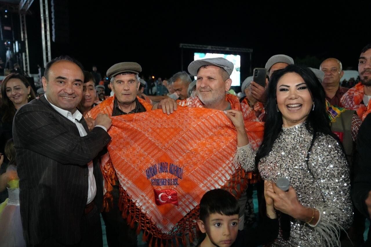 Letoon Antik Kentinde  Domates Festivali Coşkusu Yaşandı