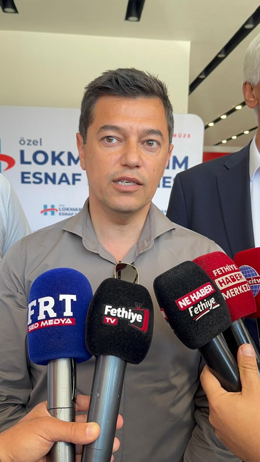 Marmaris Belediye Başkanı Acar Ünlü'den Alim Karaca’ya Hastanede Geçmiş Olsun Ziyareti