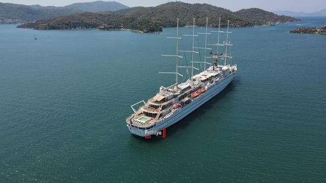 Mega Yelkenli Yolcu Gemisi "Club Med 2" Fethiye’de