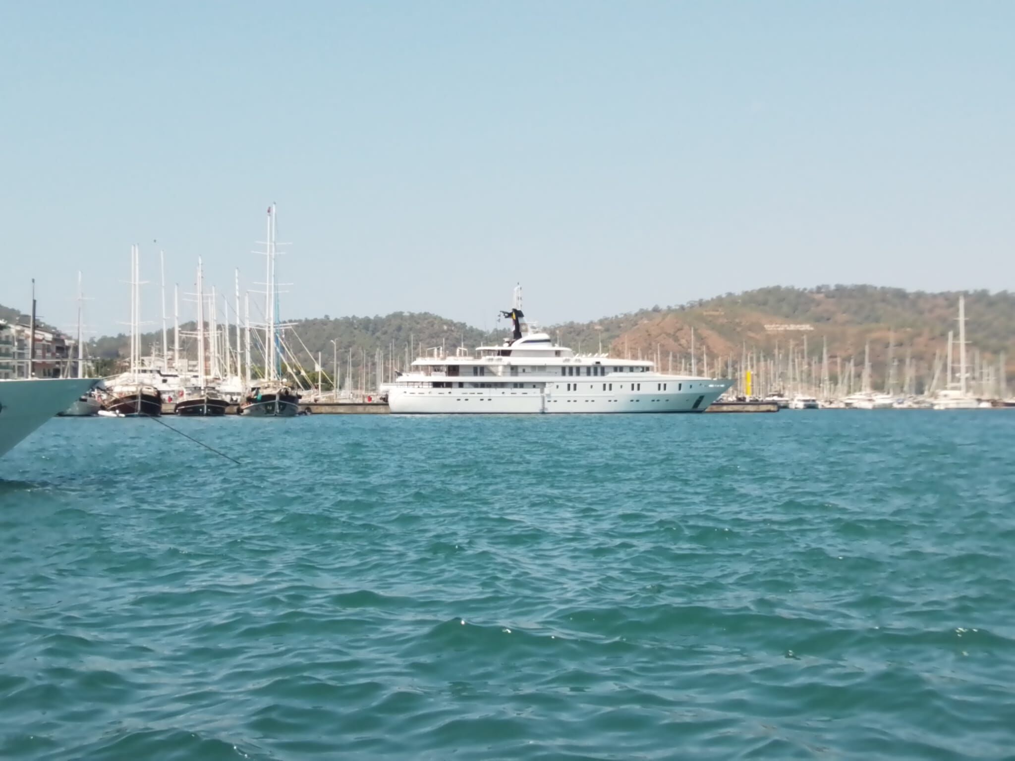 Megayat White Rose, Fethiye'den 100 Ton Yakıt Aldı
