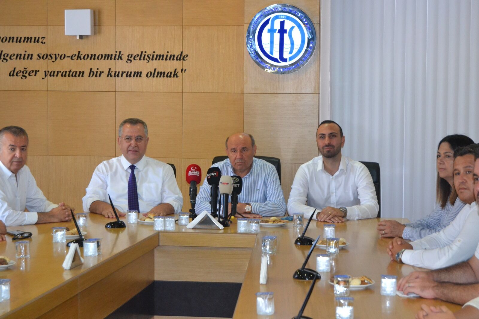 Milletvekili Otgöz, Fethiye’de Meslek Odalarını Ziyaret Etti