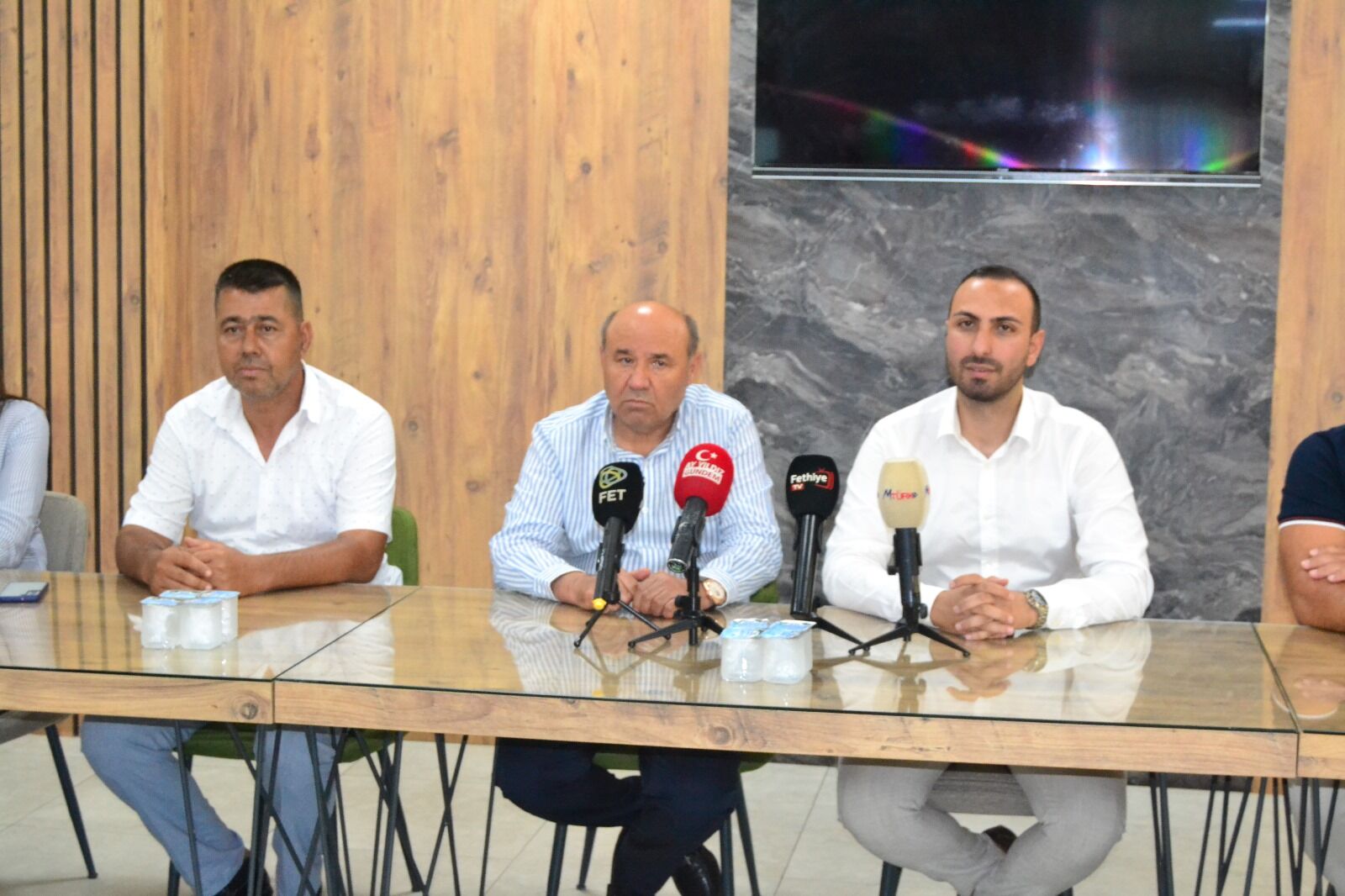 Milletvekili Otgöz, Muhtarlarla Bir Araya Geldi