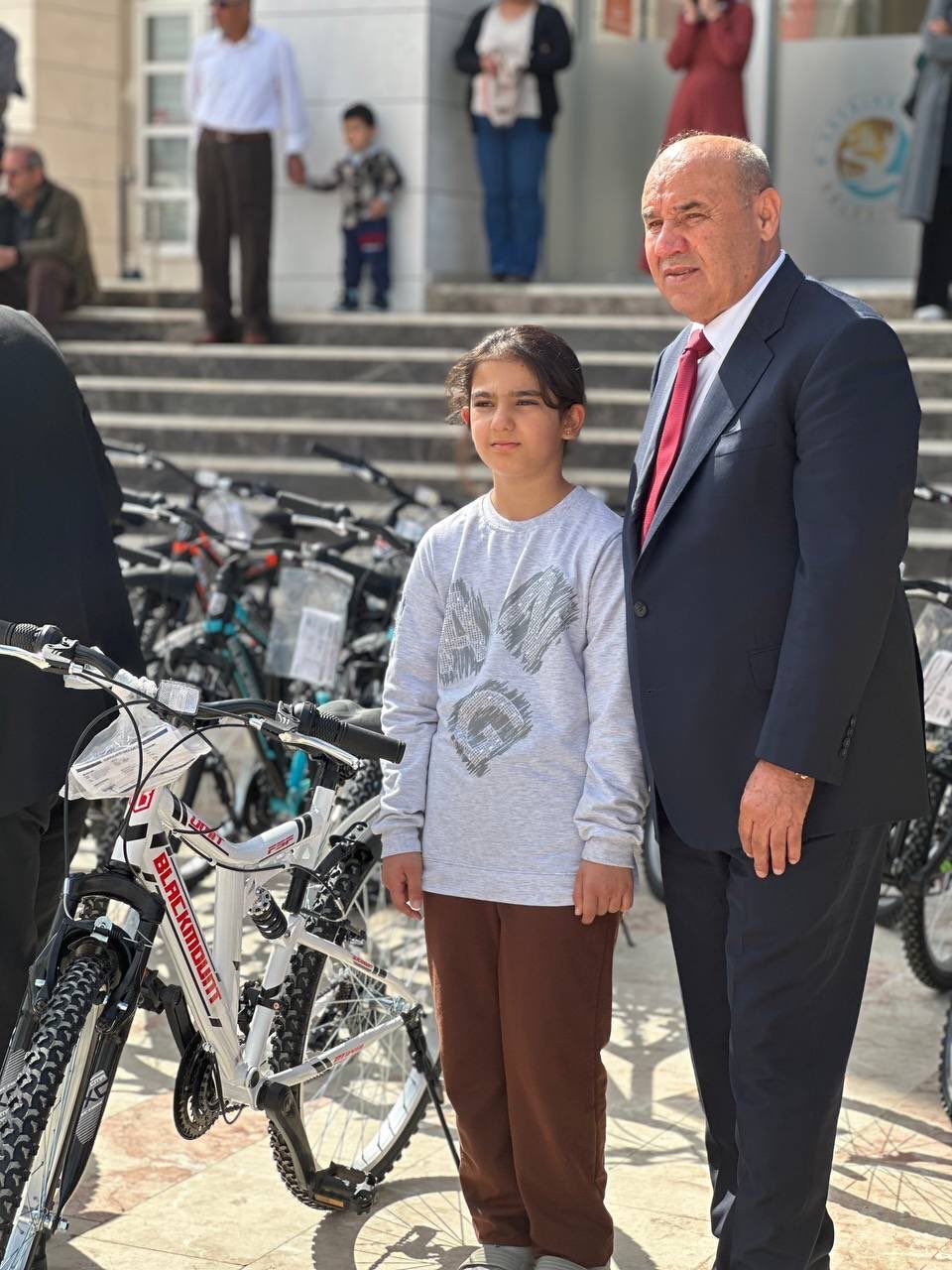 Milletvekili Otgöz’den 23 Nisan Ulusal Egemenlik Ve Çocuk Bayramı Mesajı