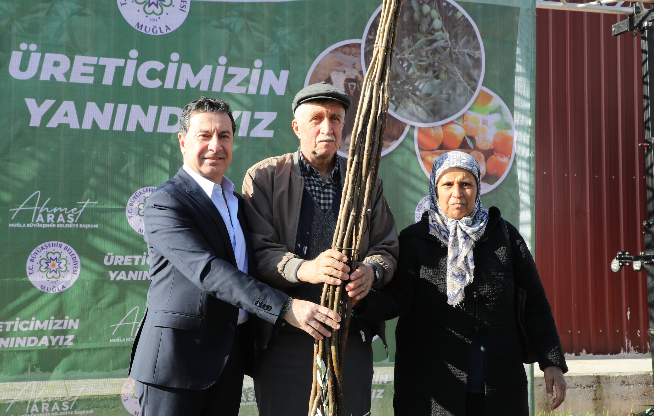 Muğla Büyükşehir Belediyesi, 110 Bin Fidan Dağıttı