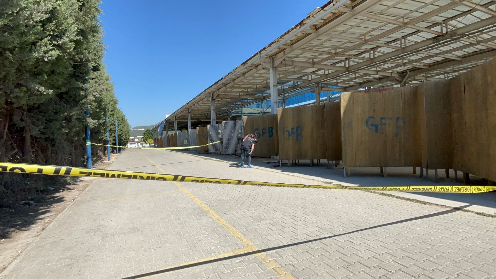 Güvenlik Görevlisi Başından Vurulmuş Halde Bulundu