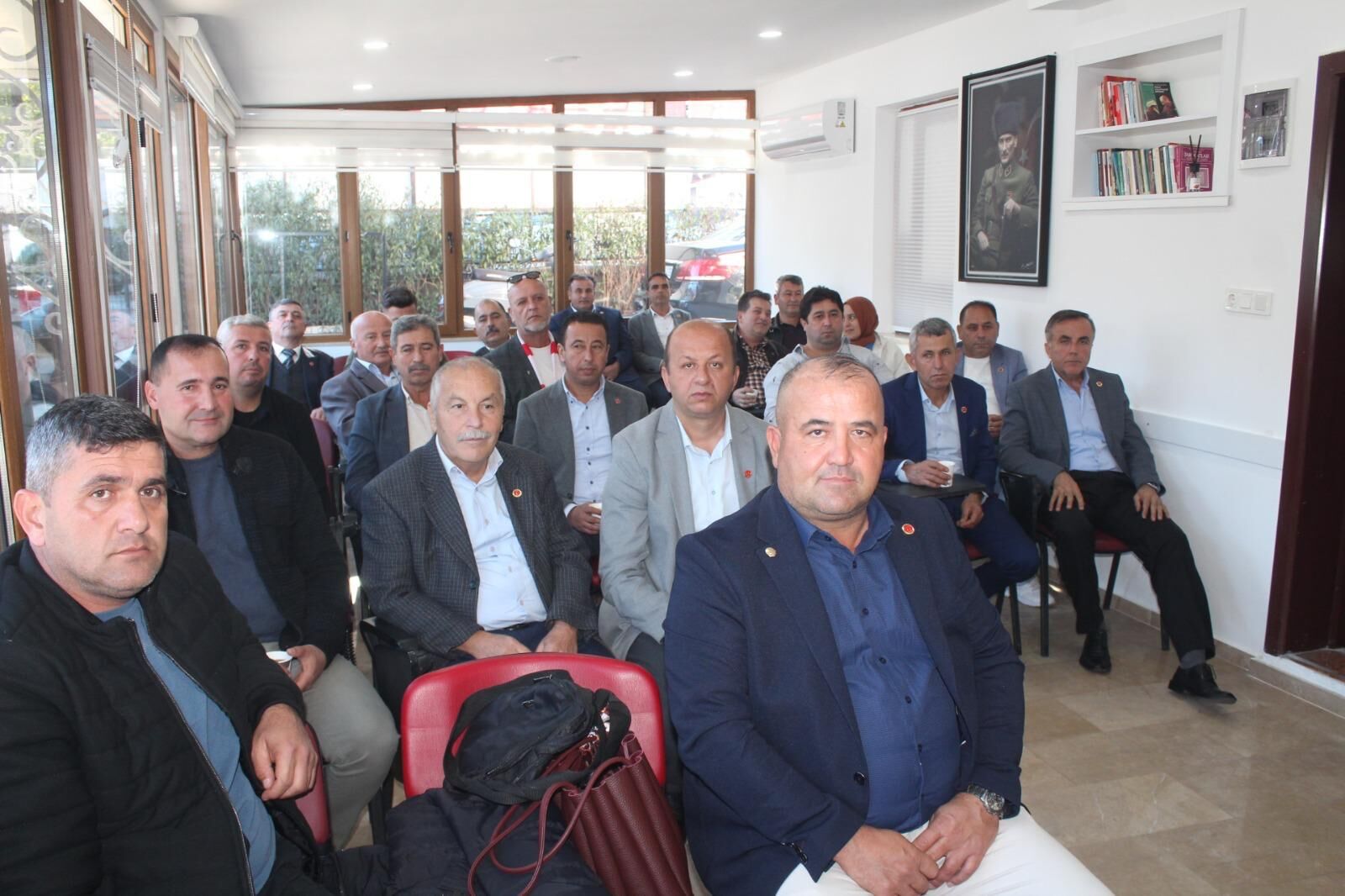 Muhtarlar, CHP Fethiye İlçe Teşkilatı'nı Ziyaret Etti