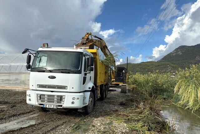 MUSKİ, Fethiye Ve Seydikemer’de 77 Km Dere Temizliği Yaptı