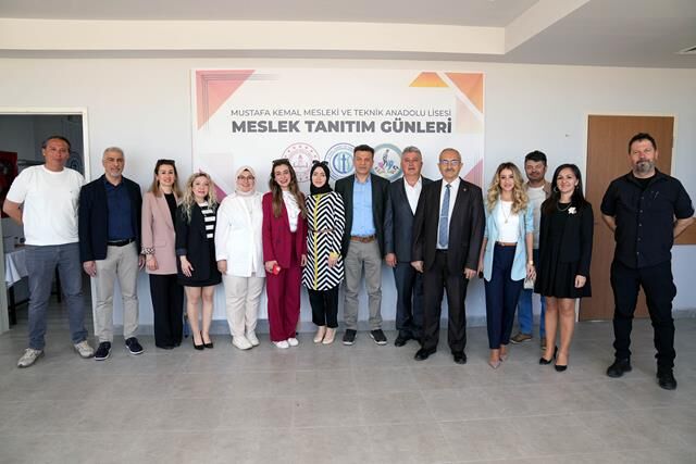 Fethiye'de Akademisyen, Uzman Ve Sektör Temsilcileri Öğrencilerle Buluştu