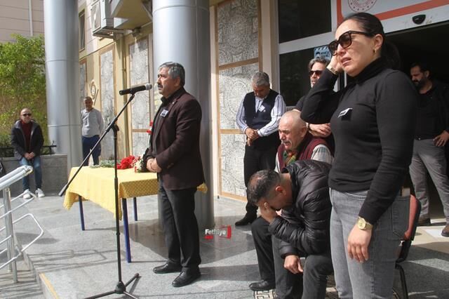 Öğretmen Recep Ballı, Son Yolculuğuna Görev Yaptığı Okulunda Uğurlandı