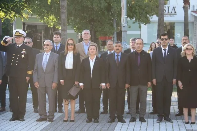 Öğretmenler Günü Fethiye'de Törenle Kutlandı