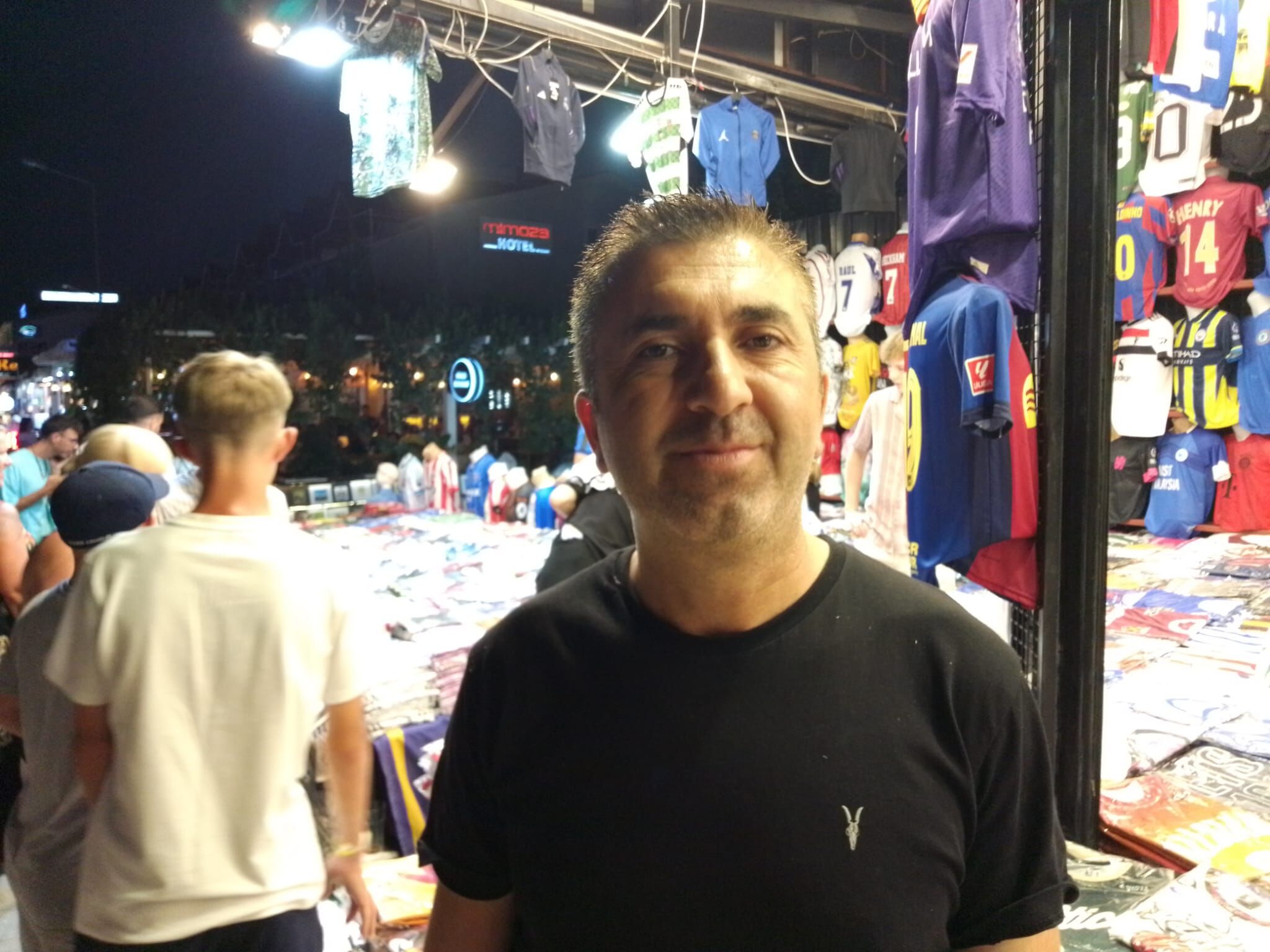 Ölüdeniz, En Yoğun Günlerini Yaşıyor