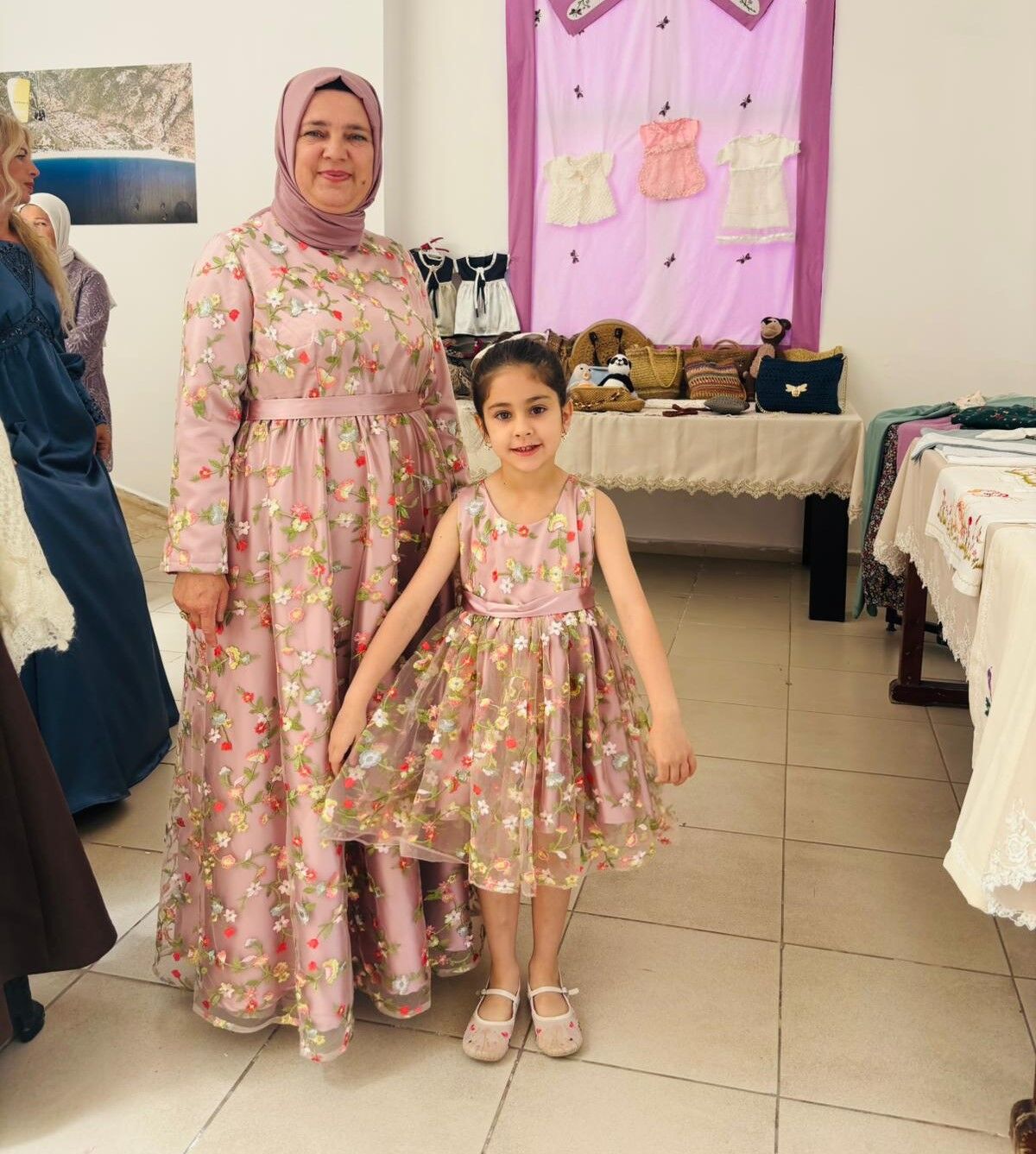 Ölüdeniz’de "El Emeği Göz Nuru" Giyim Sergisi Göz Kamaştırdı
