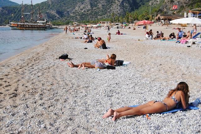 Ölüdeniz'de Kasım Ayında Deniz Keyfi