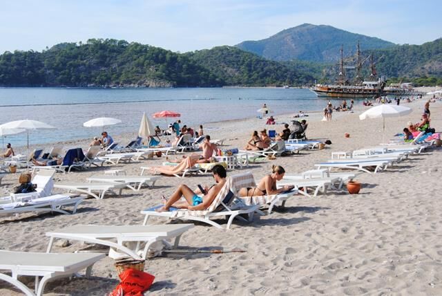 Ölüdeniz'de Kasım Ayında Deniz Keyfi