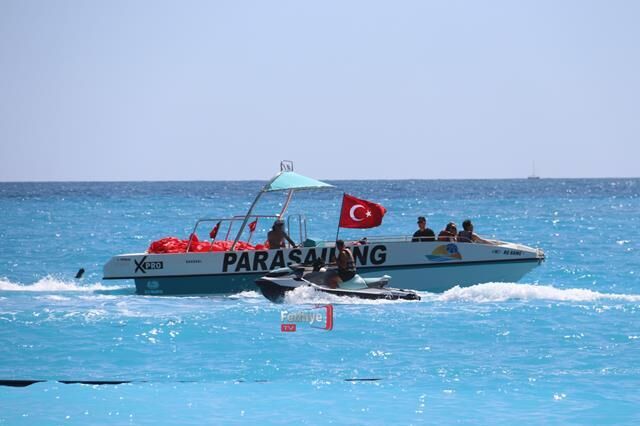 Ölüdeniz’de Plajlarda Sezon Hareketliliği Başladı