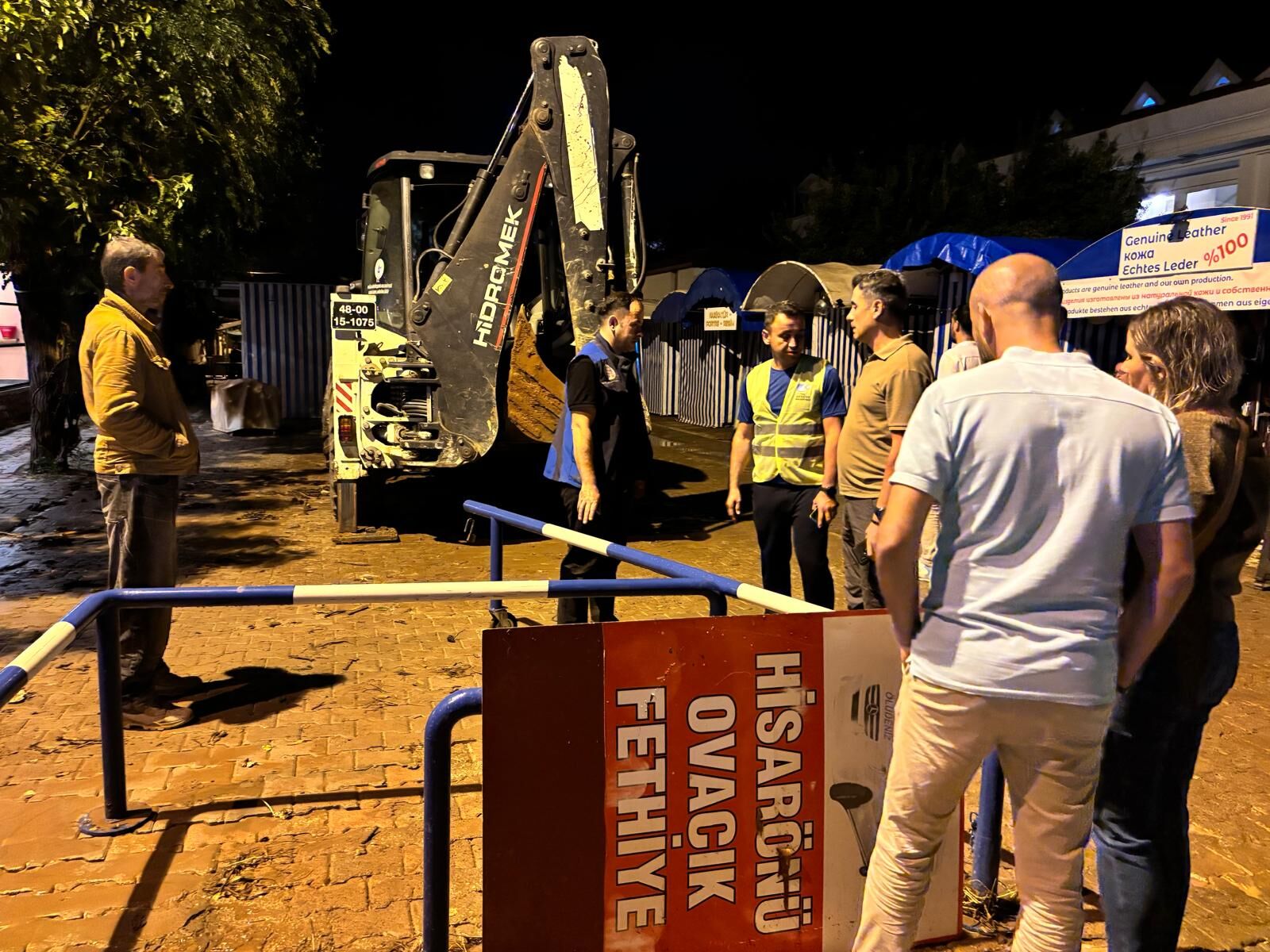 Ölüdeniz’de Yağış Sonrası Temizlik Çalışması