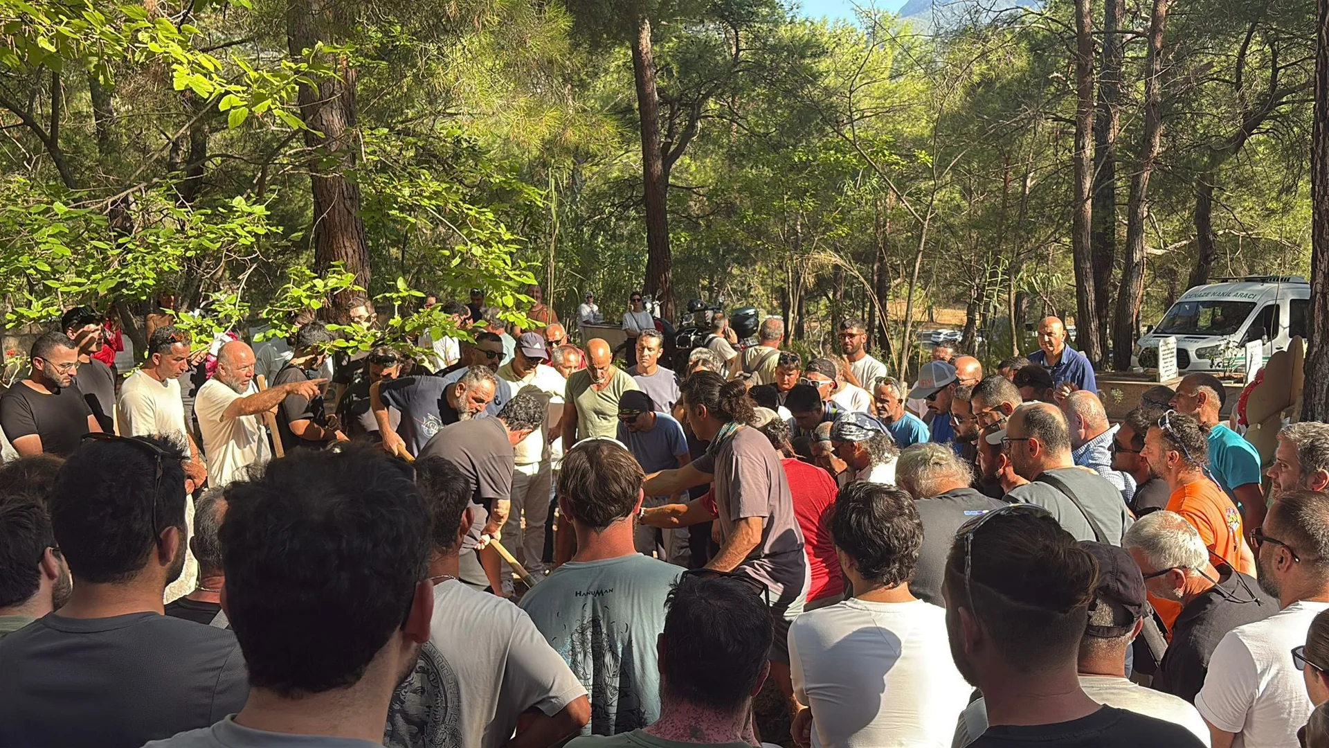 Ölüdeniz’deki Paraşüt Kazasında Hayatını Kaybeden Ali Kıdıl Son Yolculuğuna Uğurlandı
