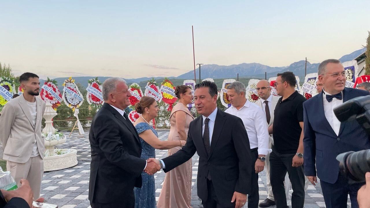Osman Çıralı’nın Kızının Düğünü Protokolü Buluşturdu