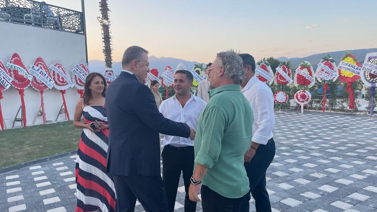 Osman Çıralı’nın Kızının Düğünü Protokolü Buluşturdu