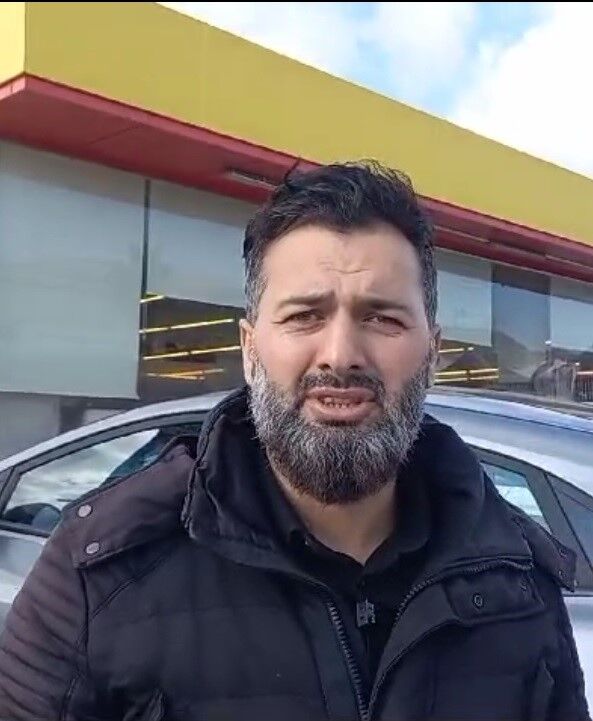 Otomobille Çarptılar Sonra Darp Ettiler