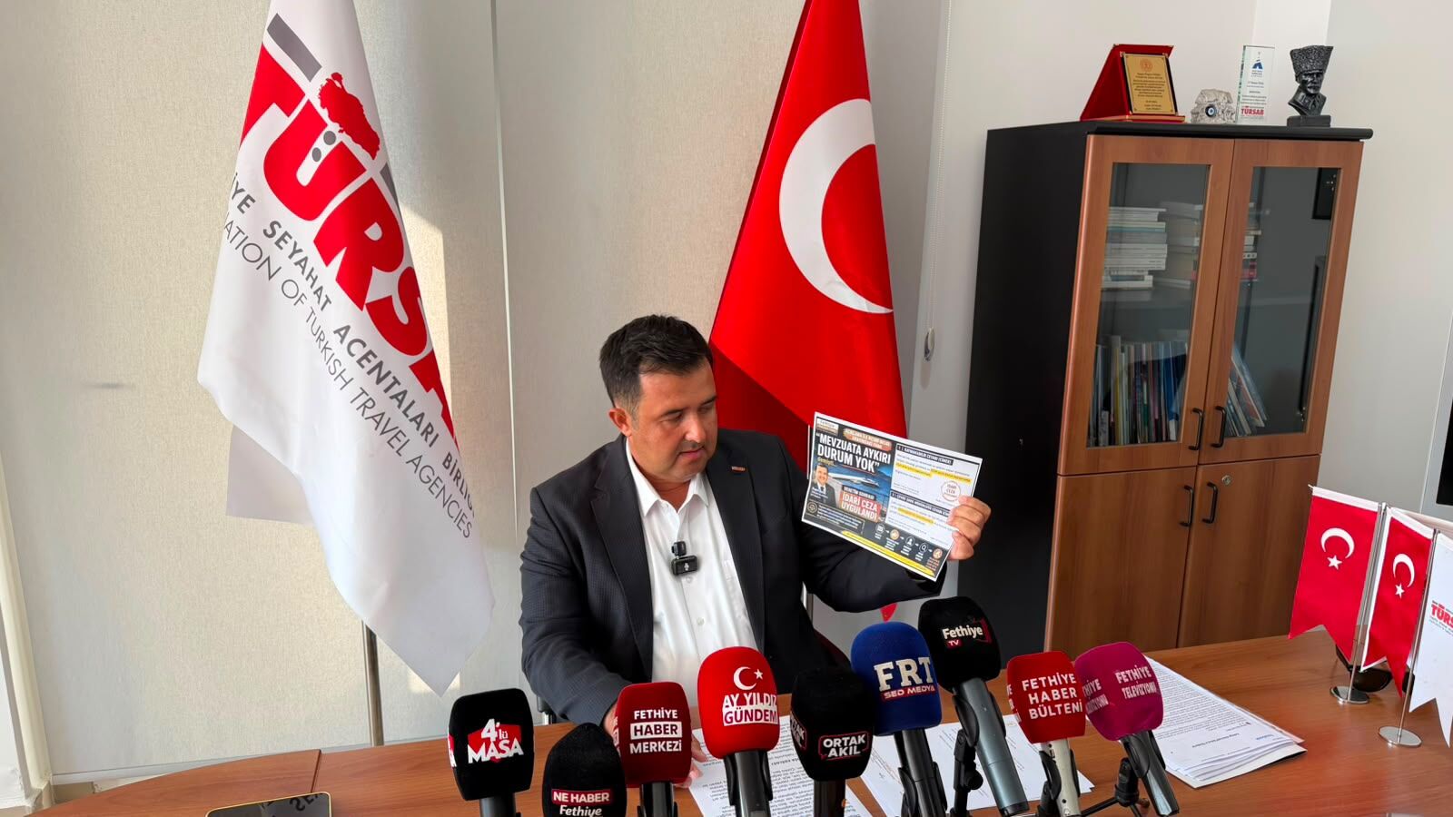 Fethiye’de TÜRSAB Başkanı Uysal, hakkındaki iddialara yanıt verdi