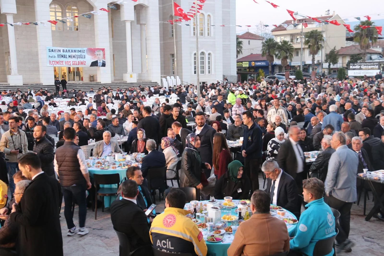 Sağlık Bakanı Memişoğlu Seydikemer’de İftar Programına Katıldı