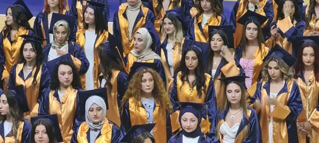 Sağlık Bilimleri Fakültesi Öğrencileri Mezuniyet Sevinci Yaşadı