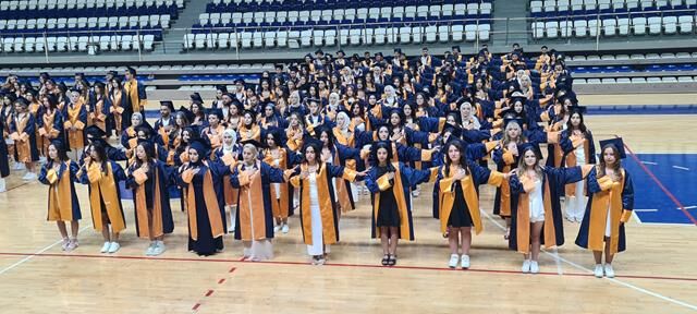 Sağlık Bilimleri Fakültesi Öğrencileri Mezuniyet Sevinci Yaşadı