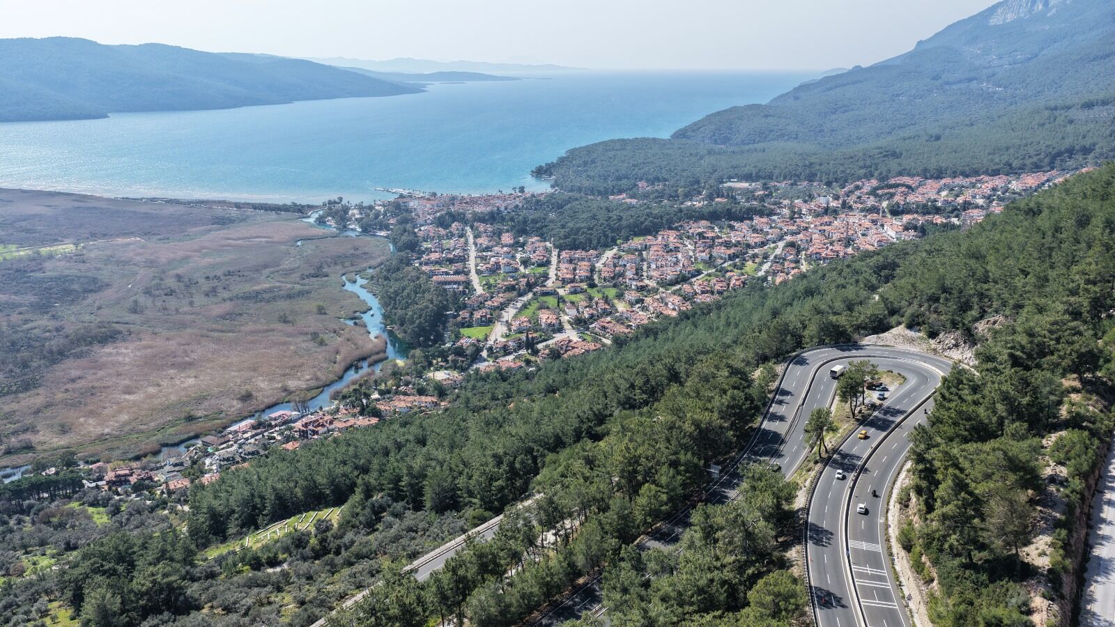 Sakar Geçidinde Orman Yangınlarına Karşı Yol Kenarı Temizliği